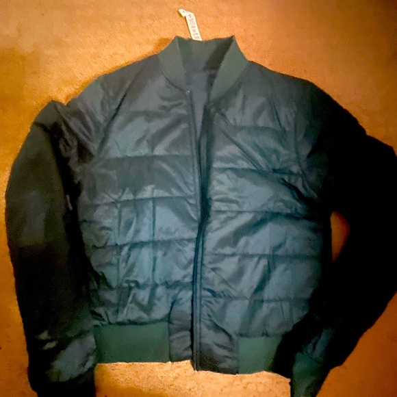 Lululemon pre owned bomber reversible jacket - Picture 2 of 5